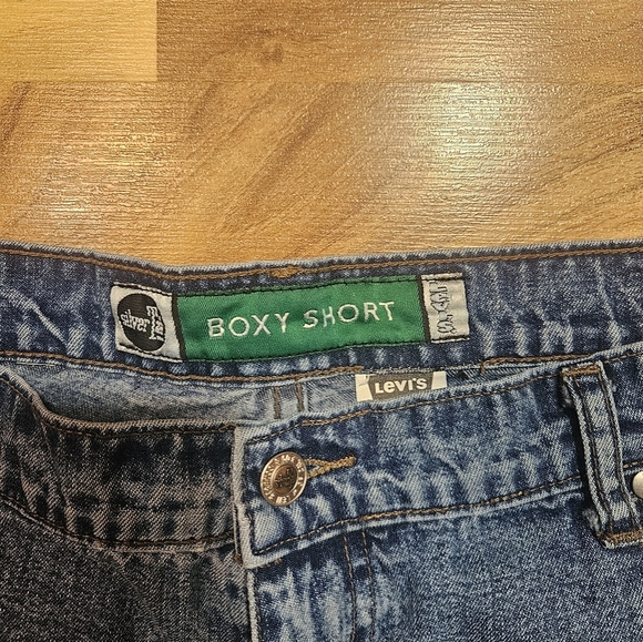 Vintage Levis SilverTab Denim Jean Shorts BOXY Fit Mens Size 40 Medium Wash - Picture 3 of 8
